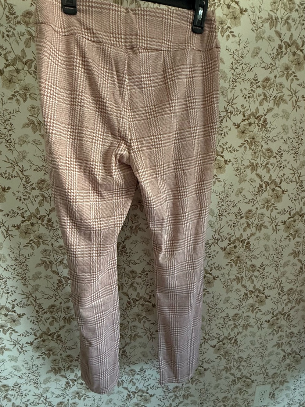 Halara Flex™ High Waisted Houndstooth Plaid - Picture 4 of 7